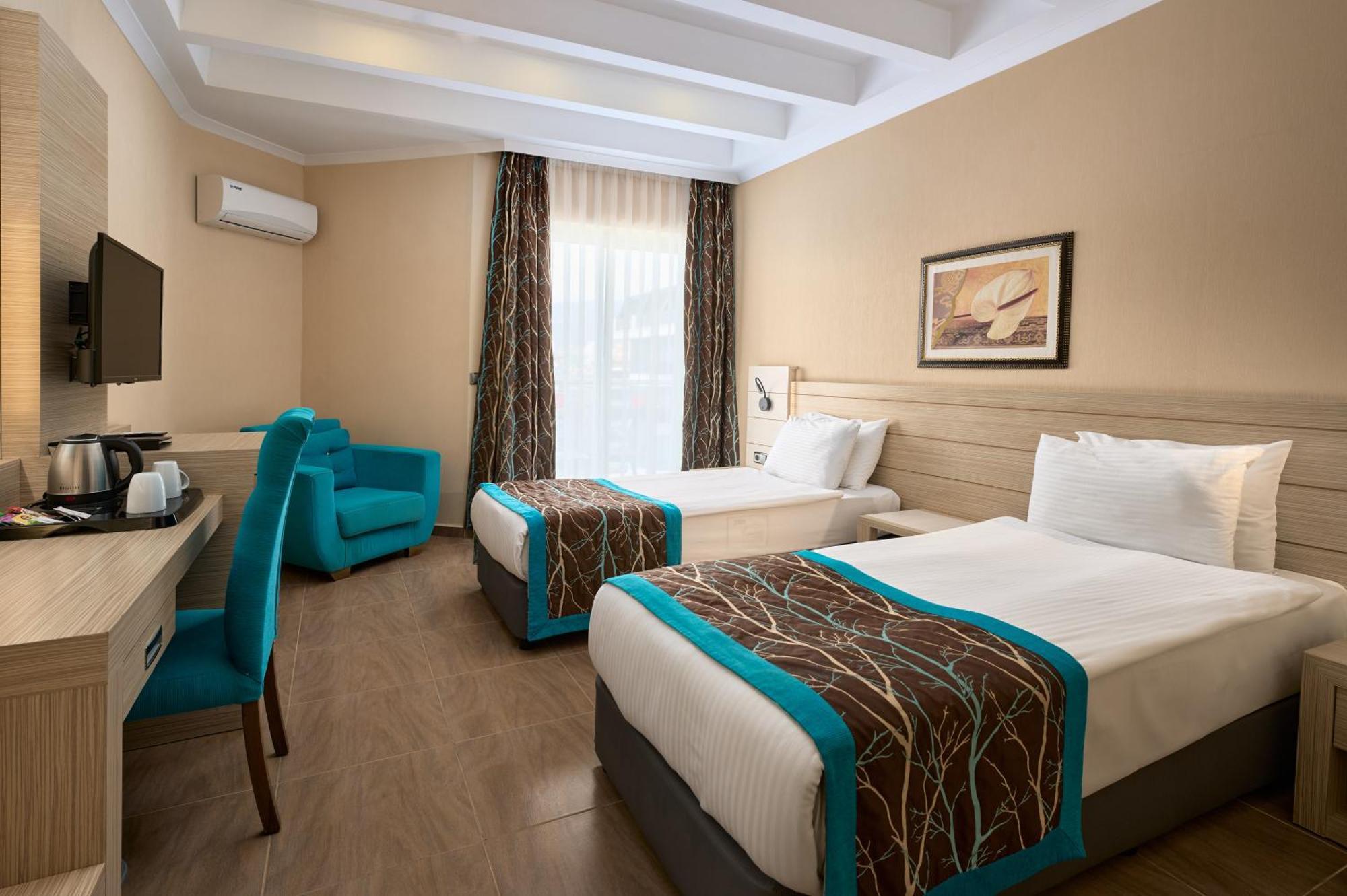 Standard Room Side Sea View