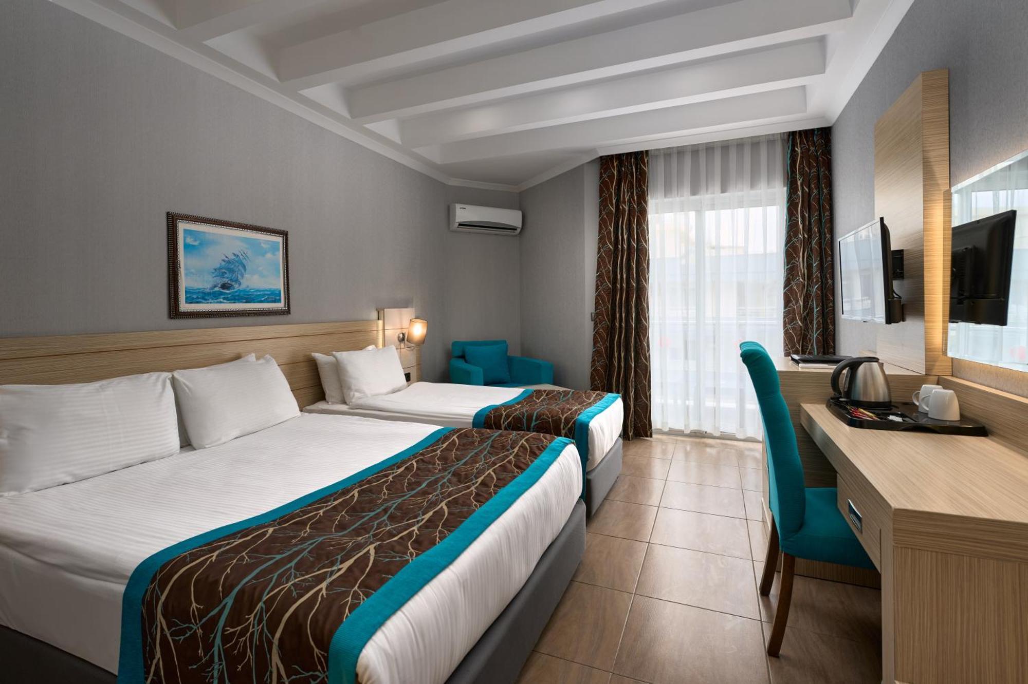 Standard Room Side Sea View